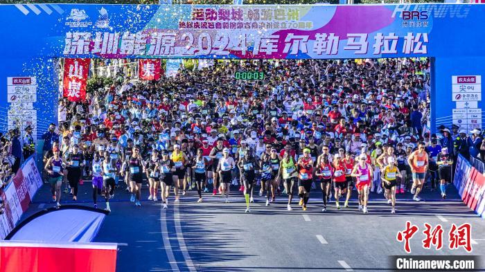 2024新疆库尔勒马拉松盛事：国内外近万名选手参