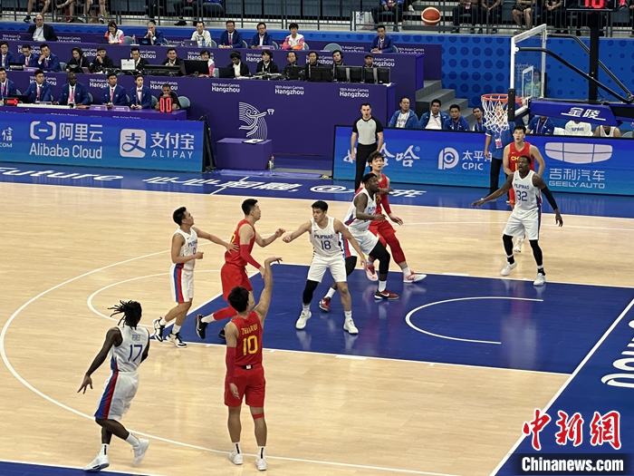 世界杯失利后32天，中国男篮在杭州亚运会半决赛