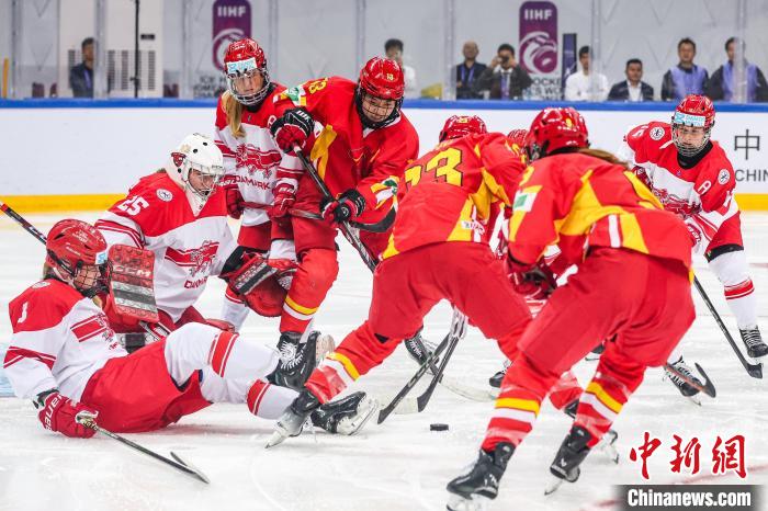 2025女子冰球世锦赛甲级A组收官 奥地利丹麦升顶