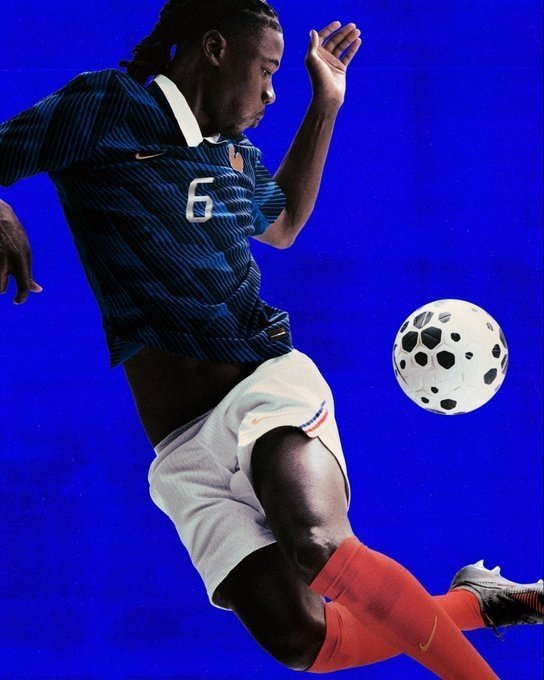 法国队发布2026世界杯球衣 姆巴佩与卡马文加携手