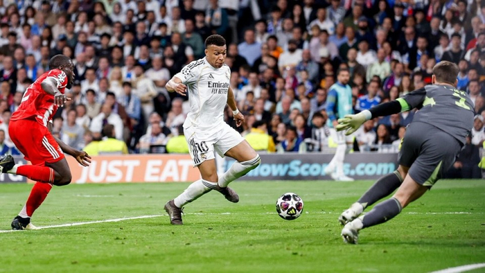 皇马欧冠30球创纪录 姆巴佩进球助银河战舰保留